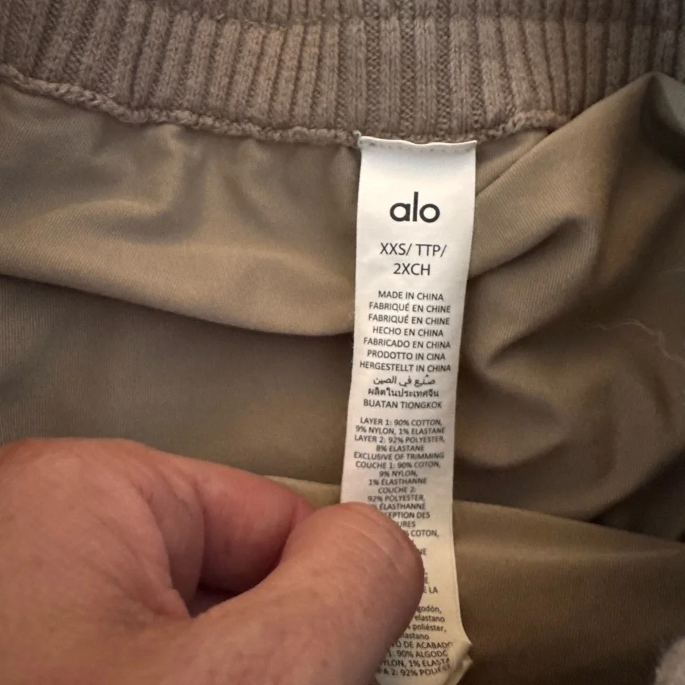ALO Yoga Scholar Knit Cargo Mini Skirt - Gravel XXS